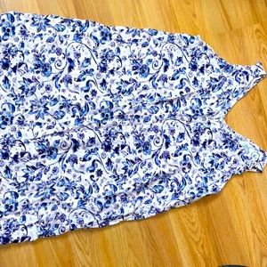 Im selling two different type of dresses which are pretty